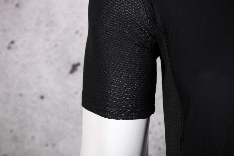 Review: GripGrab WindBreaking Thermal Short Sleeve Base Layer | road.cc