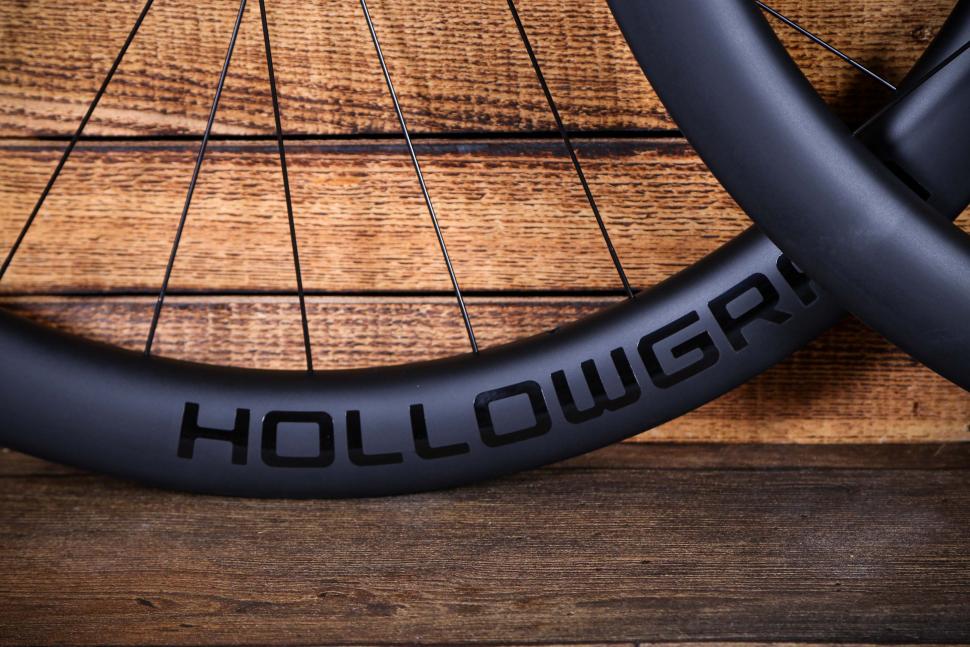 Hollowgram 45 sl knøt 2024 carbon