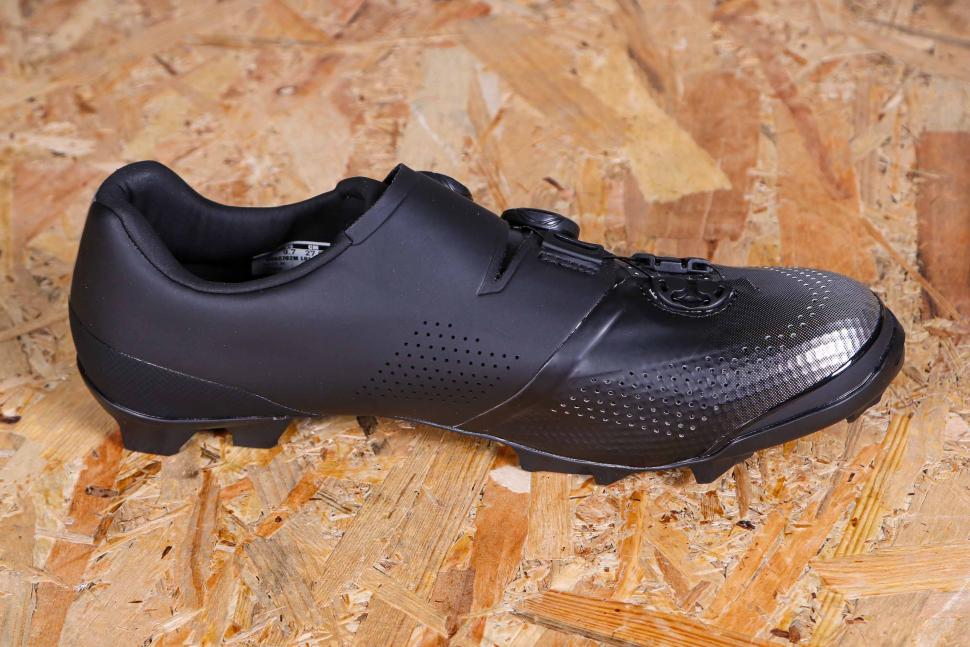 2022 Shimano XC7 SPD Shoes - instep.jpg