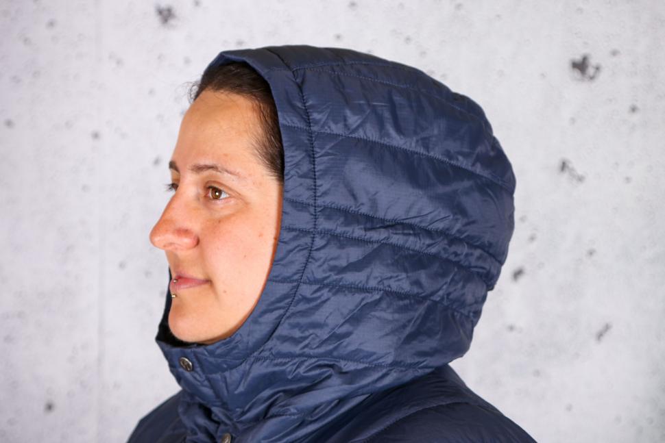 2022 Specialized Fjallraven Thermo Anorak - hood.jpg