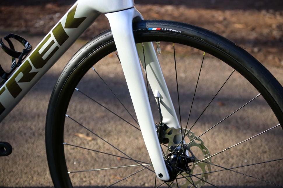 Review Trek monda SL 5 Disc road.cc