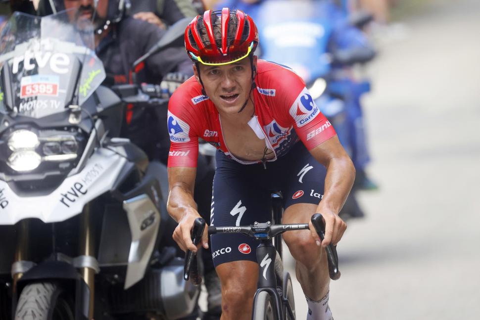 2022 Remco La Vuelta Espana red jersey ASO/SprintCyclingAgency