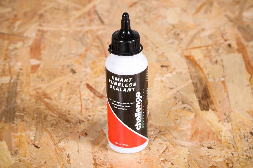 Road tubeless hot sale sealant review