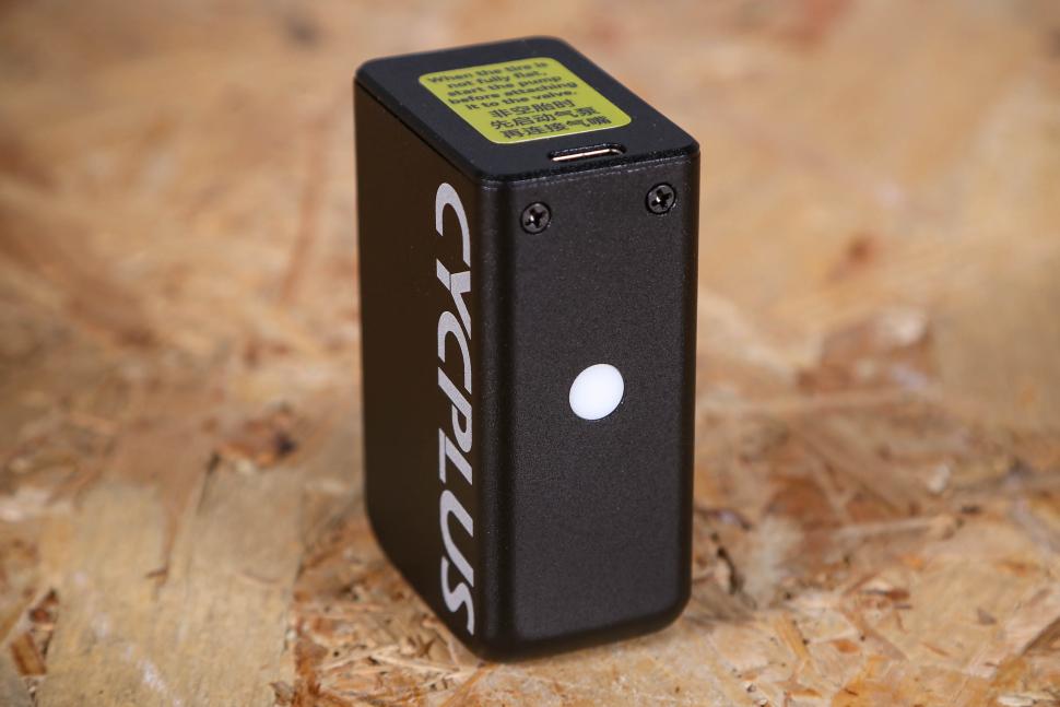 Fahrrad-Kompressorpumpe im Miniaturformat Cycplus Tiny Pump Cube