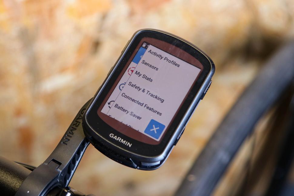 Garmin Edge 840 Solar GPS Cycling Computer Handheld Unit