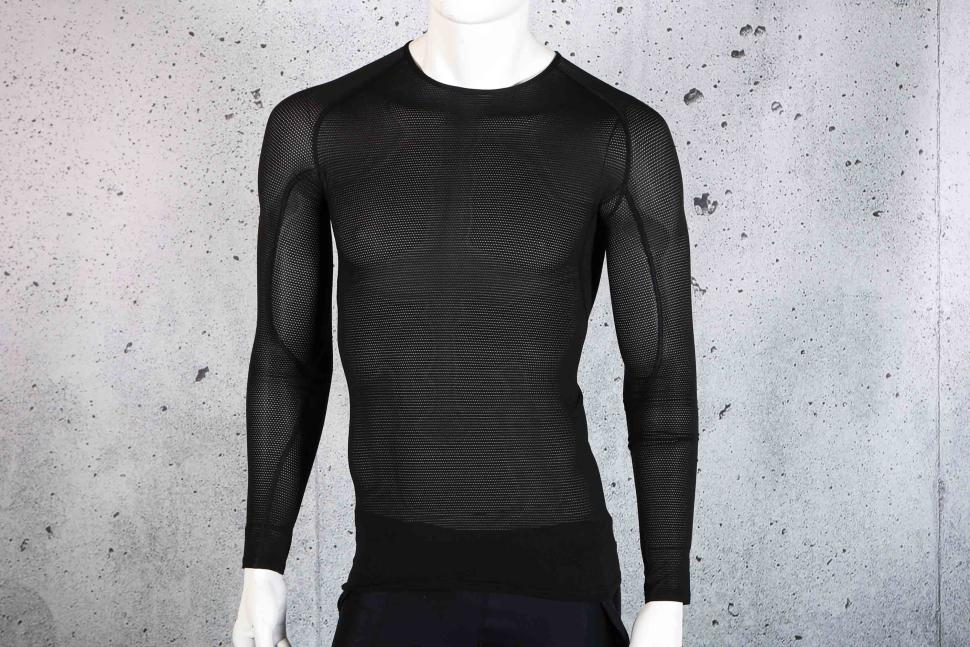 Review: Gorewear M Base Layer Thermo Long Sleeve Shirt | road.cc