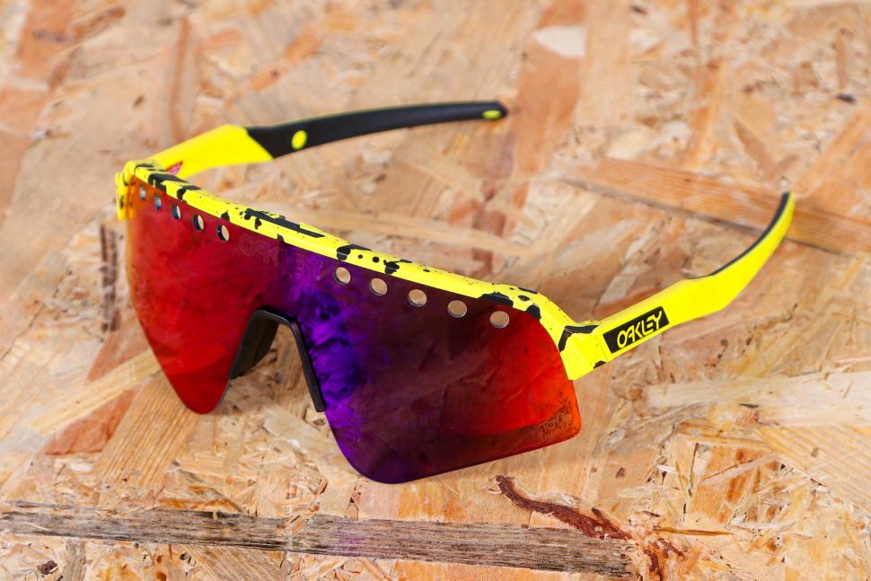 Oakley's Surto Lite Vs Rockbros: Which Cycling Sunglasses Are