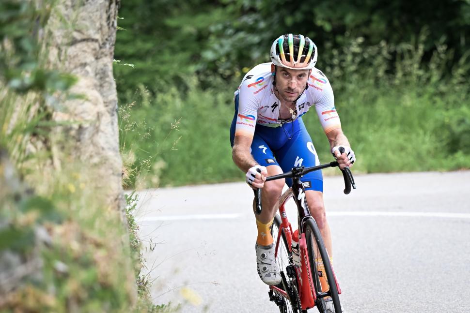 It's like I'm going into the void with no control”: Tour de France pro says  he feels “completely paralysed” and “scared to death” on descents