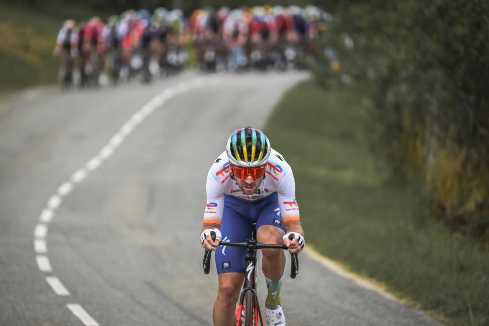 It's like I'm going into the void with no control”: Tour de France pro says  he feels “completely paralysed” and “scared to death” on descents