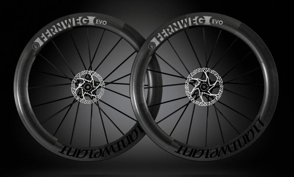 2024 Lightweight Fernweg evo 63 wheels