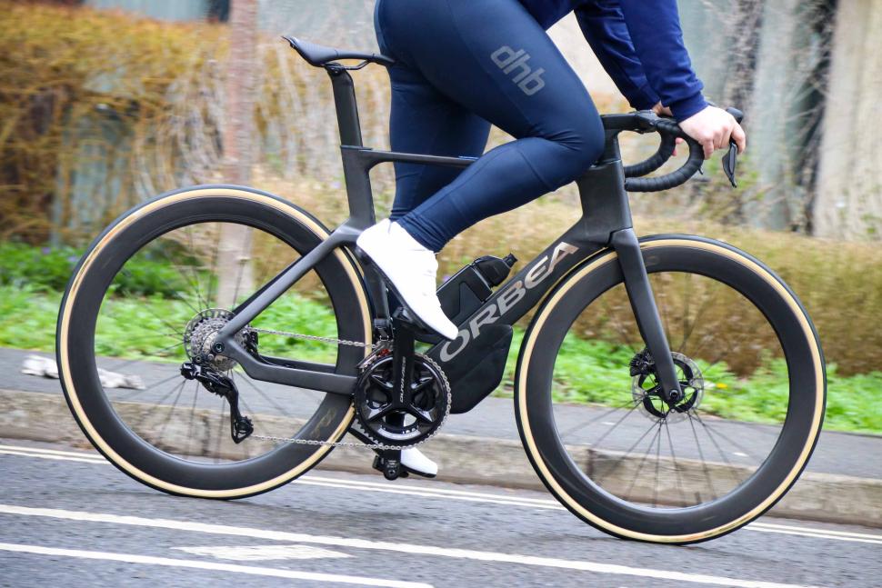 Review Orbea Orca Aero M10iLTD 2024 road.cc