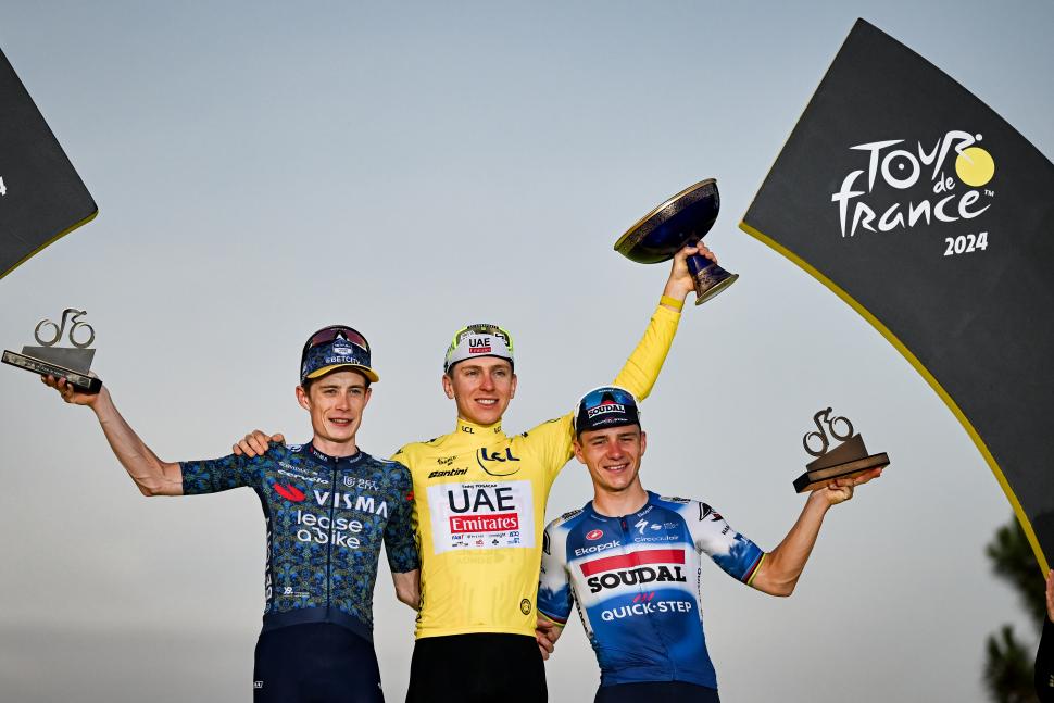 Tour de France 2024 podium Tadej Pogačar, Jonas Vingegaard, Remco Evenepoel (ASO/Billy Ceusters)