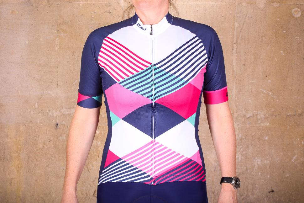 Review: Women's Sub Cycle Jersey |