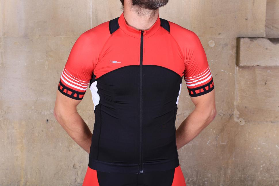 Review: Aldi Mens Performance Short Sleeved Cycling Jersey | road.cc