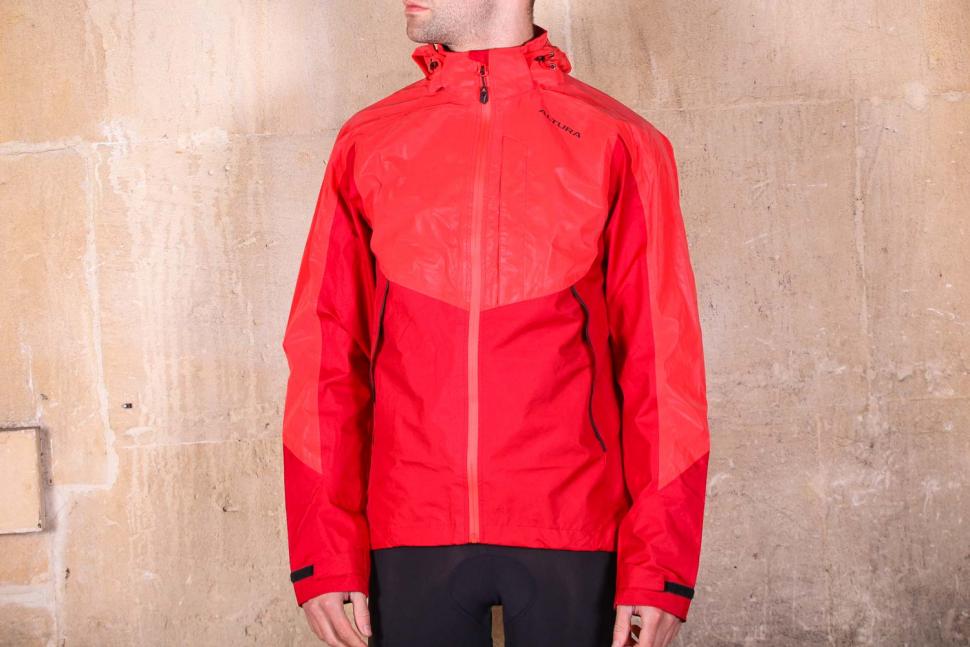 Review: Altura Nightvision Thunderstorm Jacket | road.cc