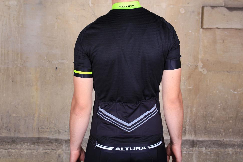 Review: Altura Podium Elite Short Sleeve Jersey | road.cc