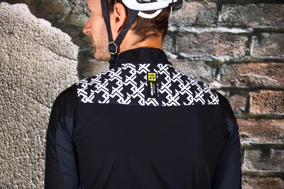 gilet assos mille gt