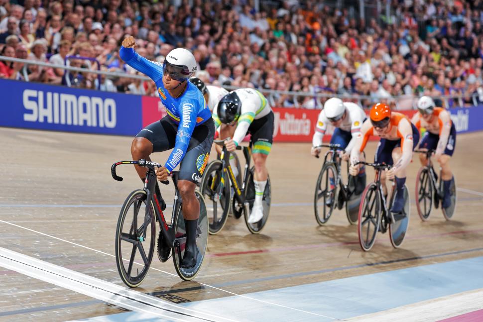 New gambling-based pro keirin series classified as a “forbidden