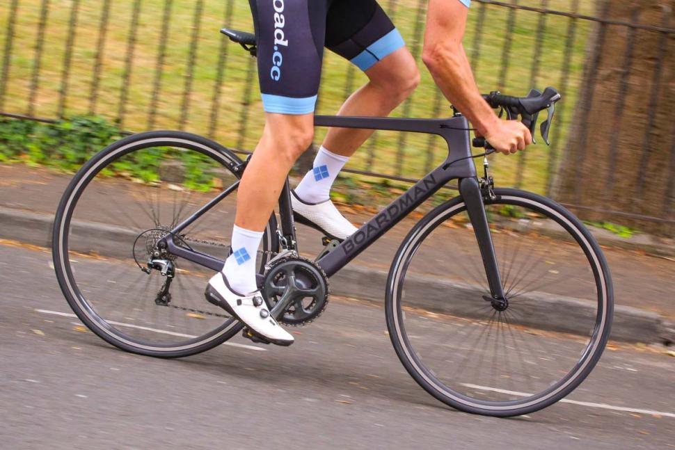 boardman carbon fibre road bike