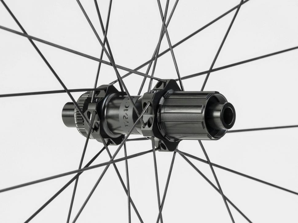 Bontrager Aeolus_Pro_37_8