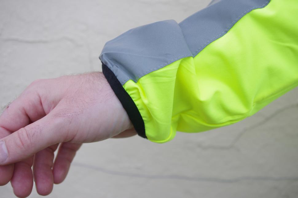 Review: BTR High Visibility Reflective Sportswear Cycling Running ...
