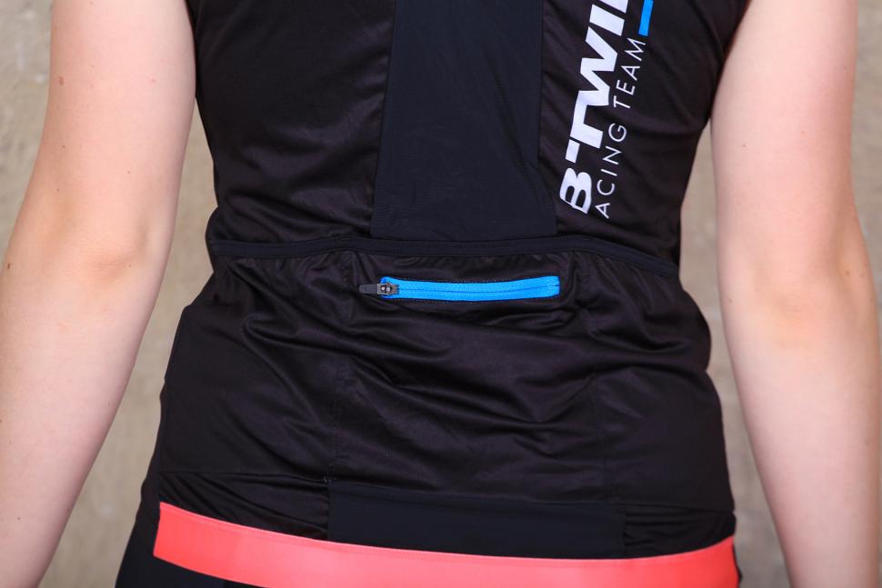 Review: BTwin 700 Women's Sleeveless Cycling Jersey | road.cc