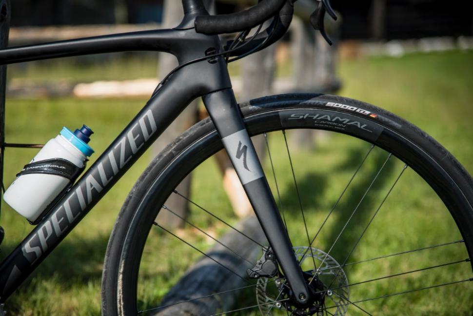 Campagnolo launches Shamal Disc wheels with 21mm inner width and hints ...