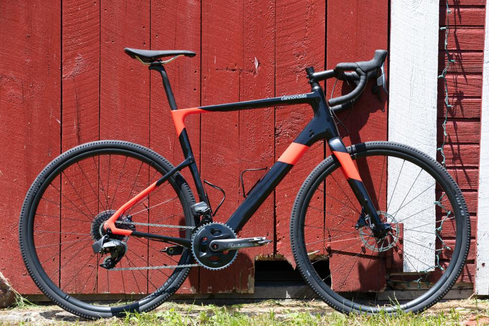 cannondale topstone carbon vs specialized diverge