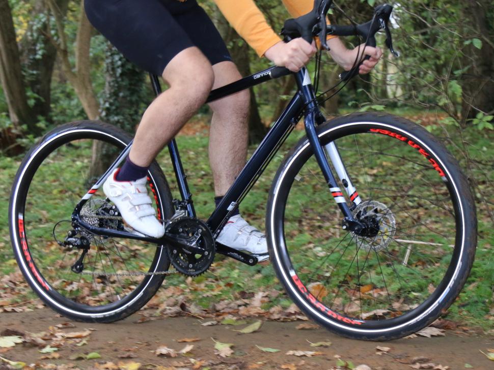 Cannondale adventure deals 2 review