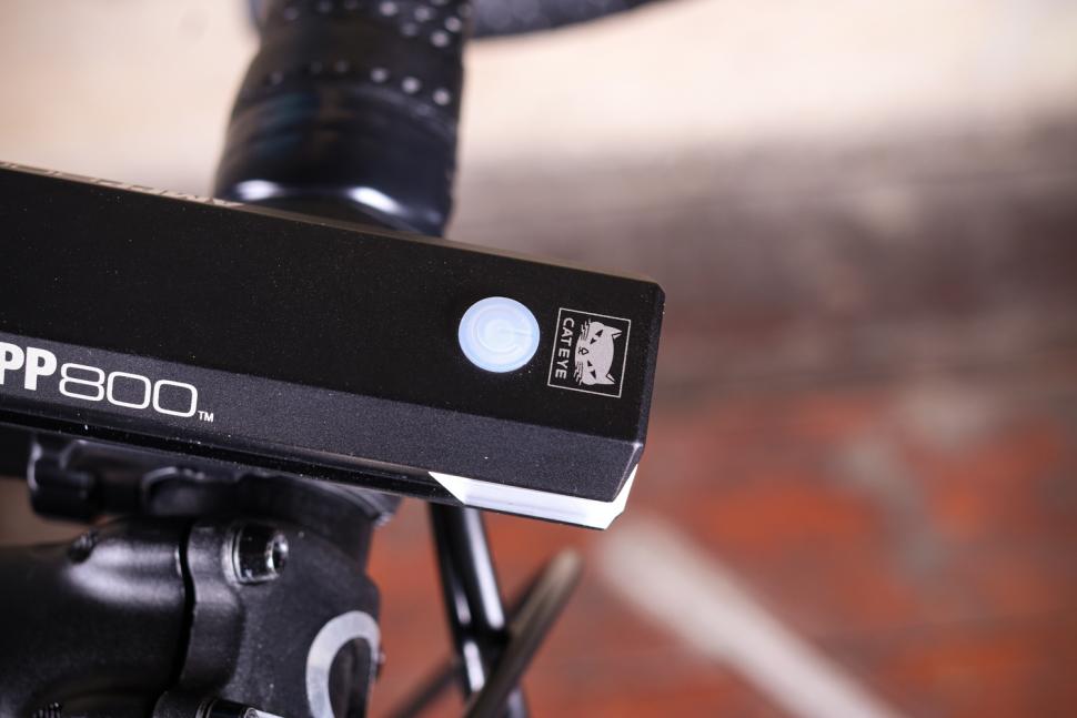 Review: Cateye AMPP 800 front light  road.cc