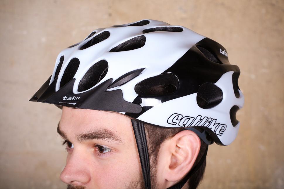 carnac aura road helmet