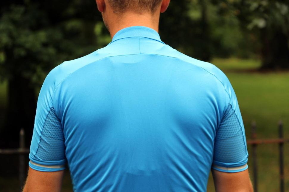 bryder daggry Udfyld Adskille Review: Craft Verve Glow Jersey | road.cc