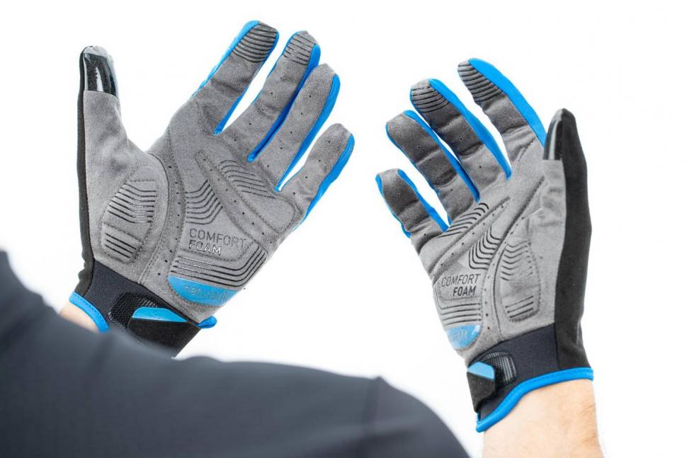 Cubic gloves