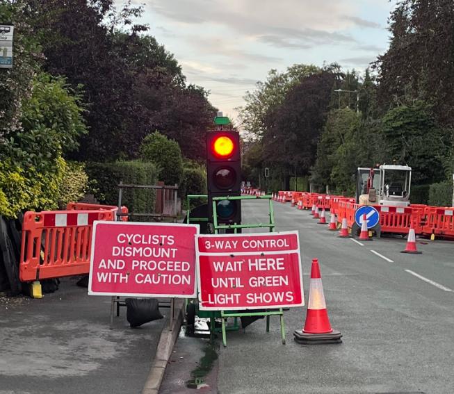 'Cyclists Dismount' sign, Malvern Road, Worcester (Dan Brothwell)