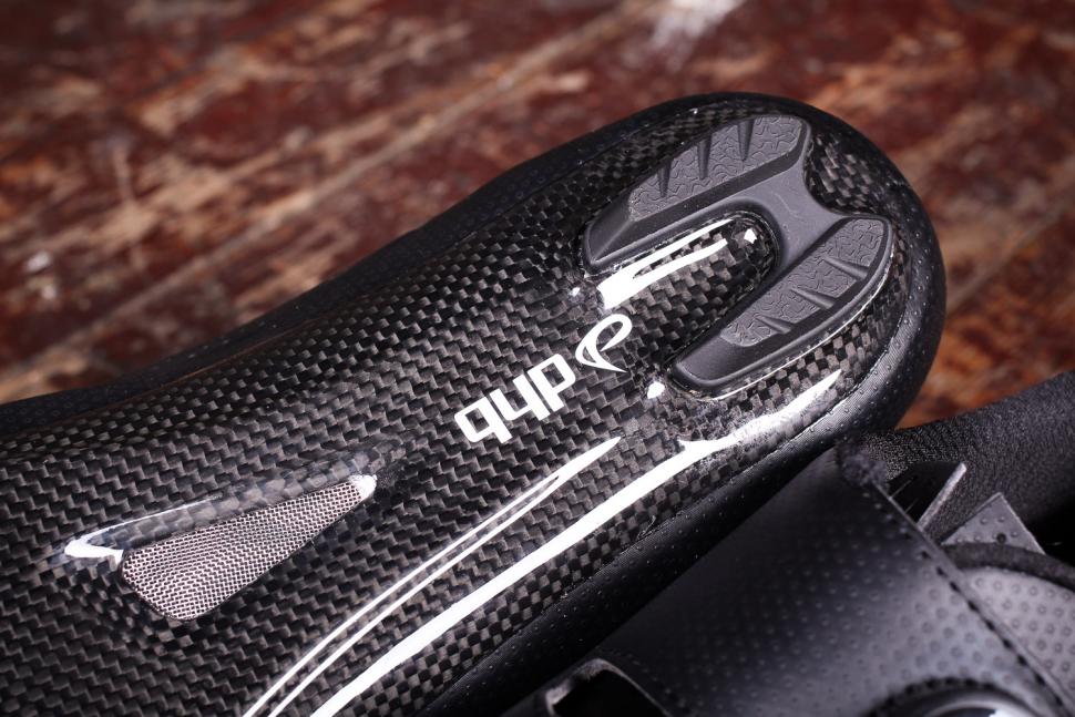dhb aeron carbon road shoe with dial