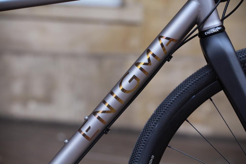 first-look-enigma-excel-disc-evoke-disc-escape-and-evolve-ti-road-bikes-road-cc