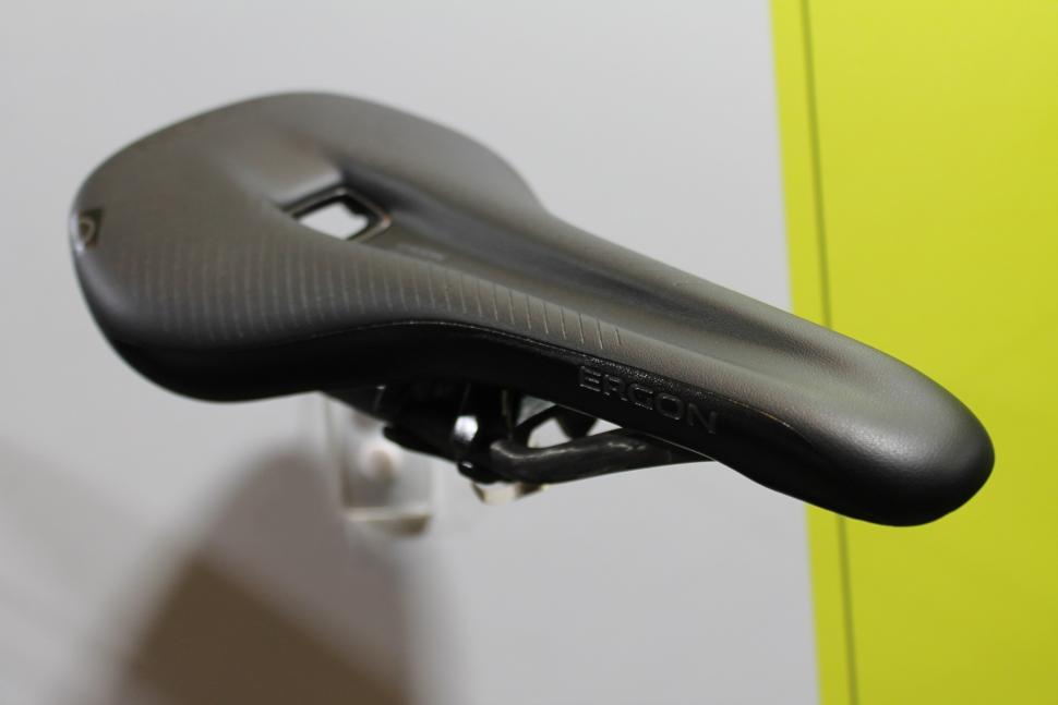 ergon touring saddle