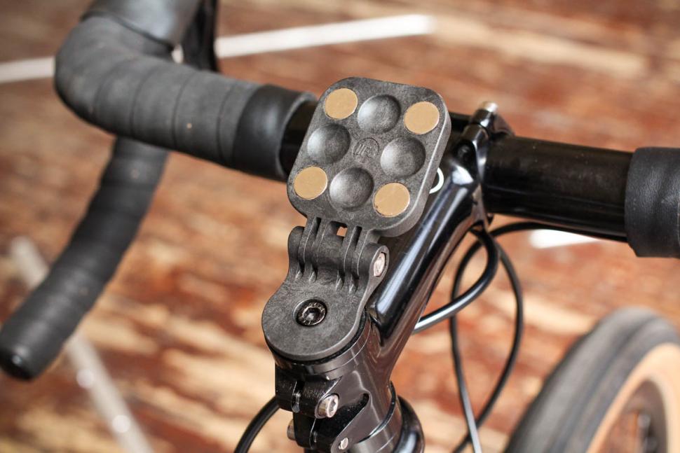 magnetic phone mount for bike