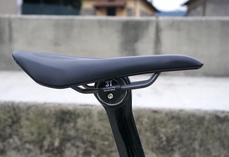 fizik argo vento r1