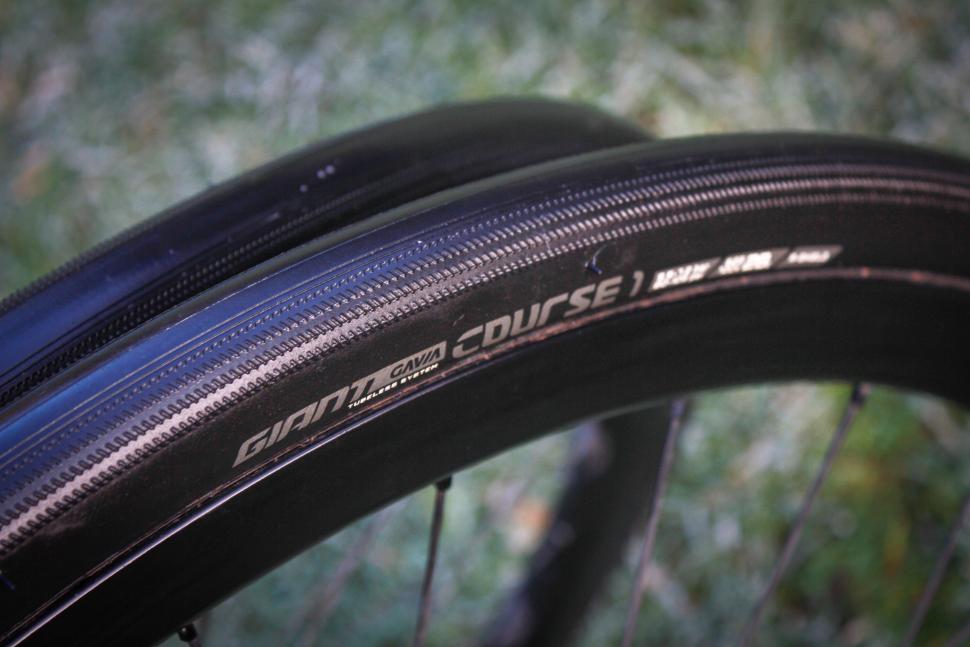 Vidunderlig dato ikke noget Review: Giant Gavia Course 1 tubeless tyre | road.cc