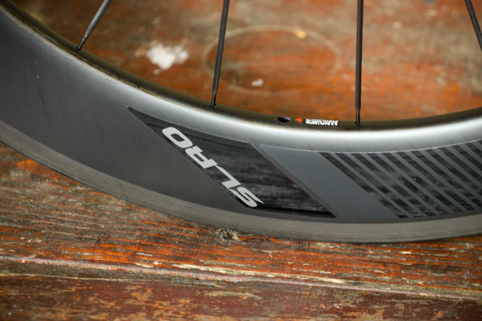 65mm carbon wheels