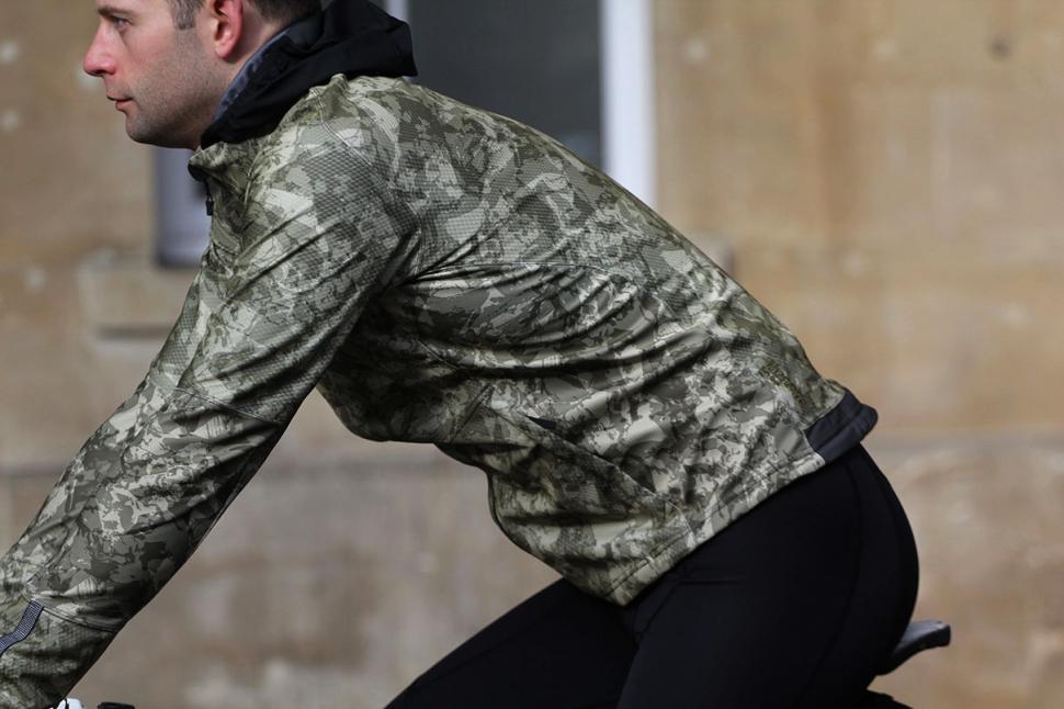 Review: Gore Element Urban Print Windstopper Soft Shell Jacket 