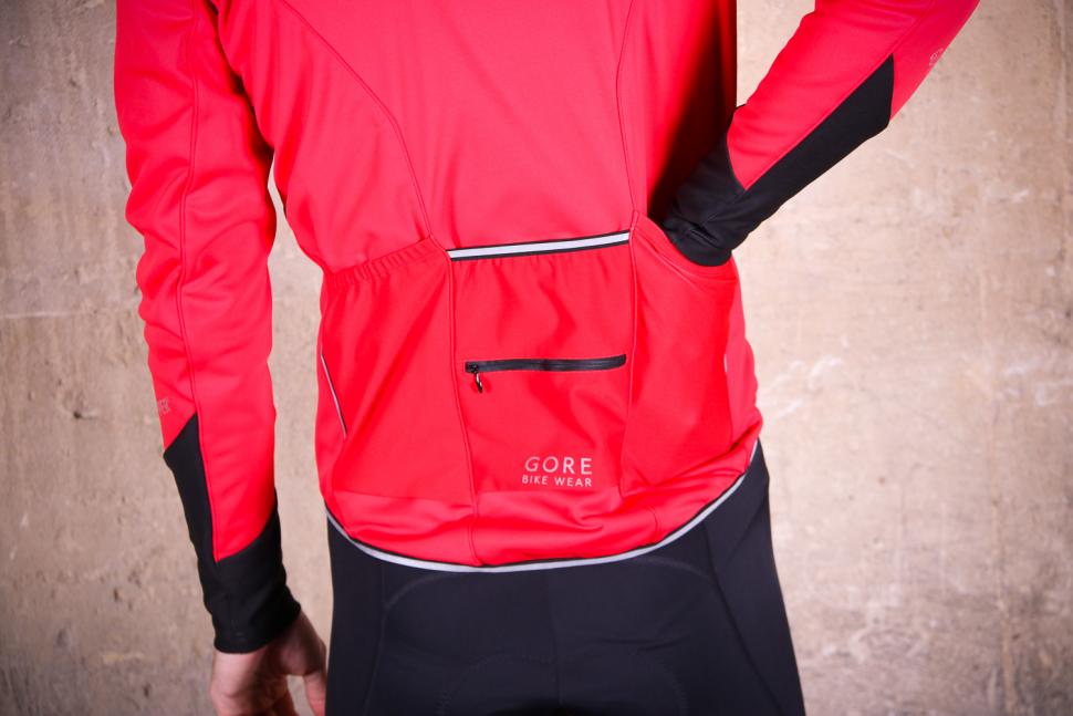 Review: Gore Mens Power 2.0 Windstopper Soft Shell Jacket | road.cc