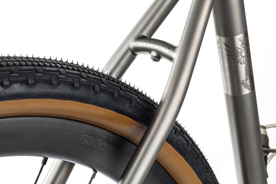 traction grit 2020 gravel