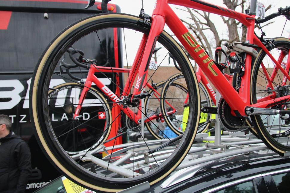 Strade Bianche: The Bikes And Equipment Before And After The Italian ...