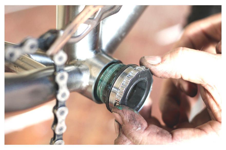 cleaning bottom bracket