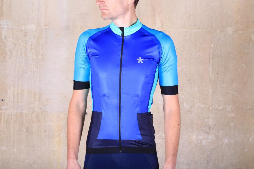 First look: New Huez* summer clothing range | road.cc