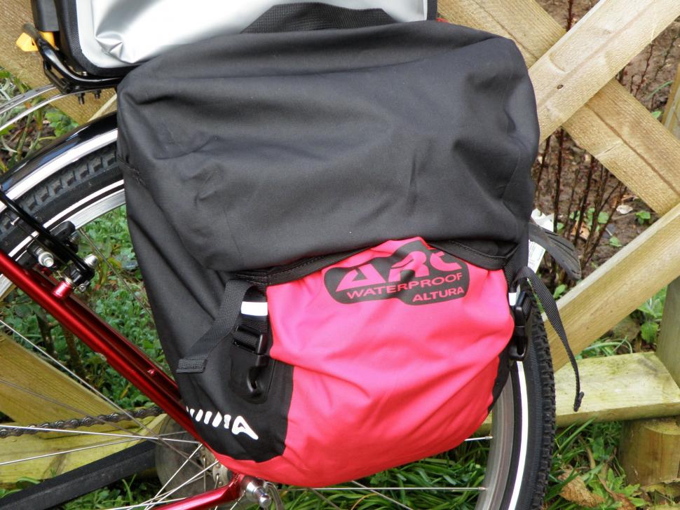 altura cycle panniers