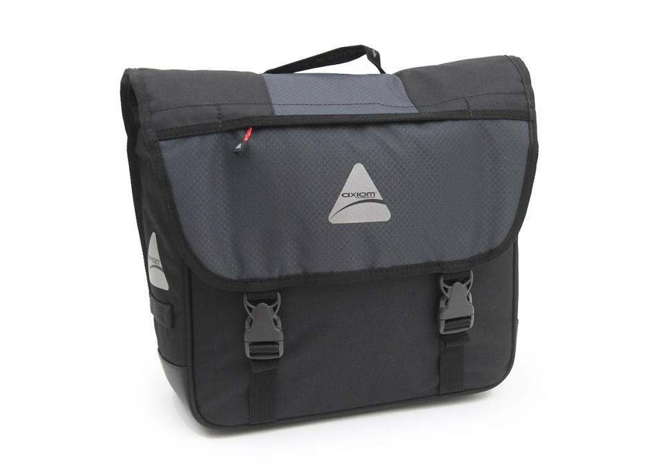 Review: Axiom Pannier Bag Rackbook Pro | road.cc
