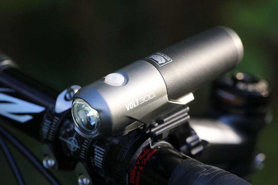 volt 300 bike light